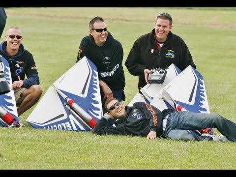 MIDD AIR COLLISION WESTON UK VELOCITY 50 (MANIC TEA TRAYS) DISPLAY TEAM - WINGS & WHEELS 2013