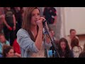 Anna Kendrick - When I'm gone (600 students at ...
