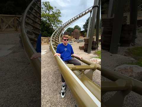 This is NOT how you ride a rollercoaster… 😭 #rollercoaster #crazy #new