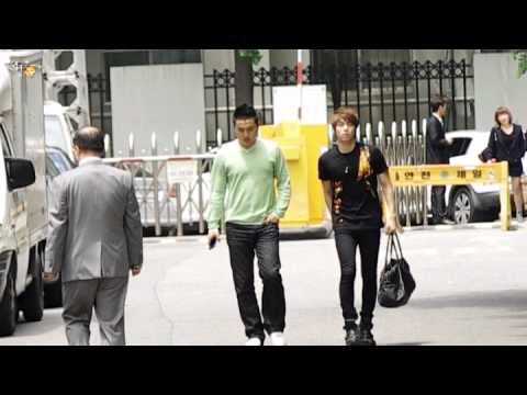 [fancam] 110523 SHINee Jonghyun going to record @ Iммσrtal S0пg 2