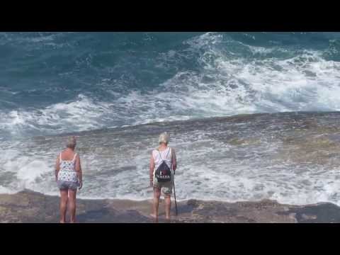 MALTA 2013 - BIG CRASHING WAVES IN SLIEMA :)