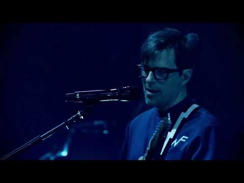 Weezer - The World Has Turned And Left Me Here (Live Voyage To The Blue Planet Concert Film)