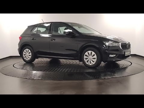 Skoda Fabia ESSENTIAL 1.0 MPI 80HP - Image 2