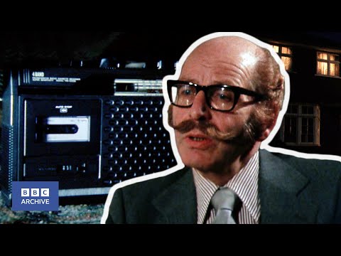 1977: The ENFIELD POLTERGEIST | Nationwide | Weird and Wonderful | BBC Archive