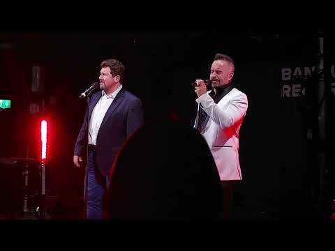 Boe and Ball sing An American Trilogy