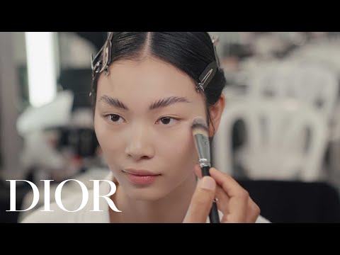 Step into the world of Dior Beauty backstage.