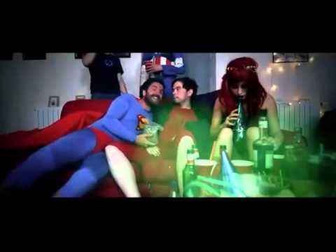 download lagu mp3 mp4 Fiesta De Superheroes, download lagu Fiesta De Superheroes gratis, unduh video klip Fiesta De Superheroes