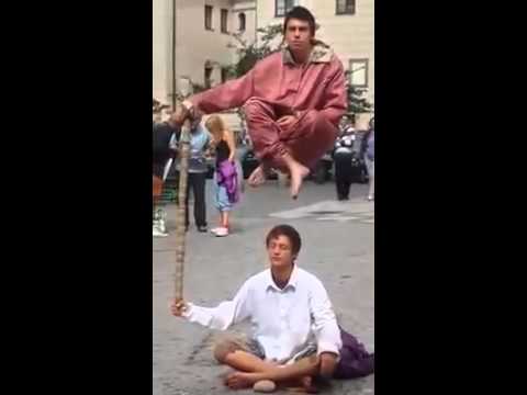 Special Head Levitates and Shocks the Crowd - Special Head Live Levitiation