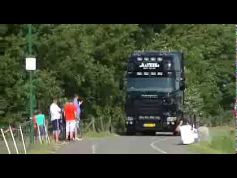 Nog Harder Lopik 2013 uittocht - Aaitrans Scania R560