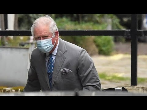 英国のチャールズ皇太子、入院中の父フィリップを見舞う (Britain's Prince Charles visits his father Philip in hospital)