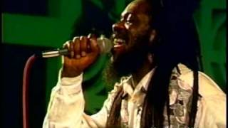 Dennis Brown  - Cheater