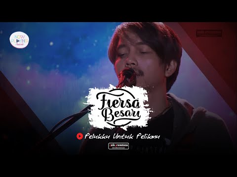 Fiersa Besari "Pelukku Untuk Pelikmu" (Live Version)