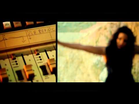 STEREOSCOPE COLLECTIVE feat. GAELA BROWN and TERRANCE IILLANOIZ CARTER - GLITCHY GIRL