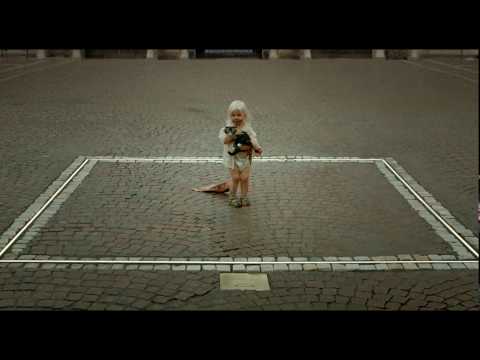 THE SQUARE Reklam Filmi Türkçe Altyazılı (Advertising Film)