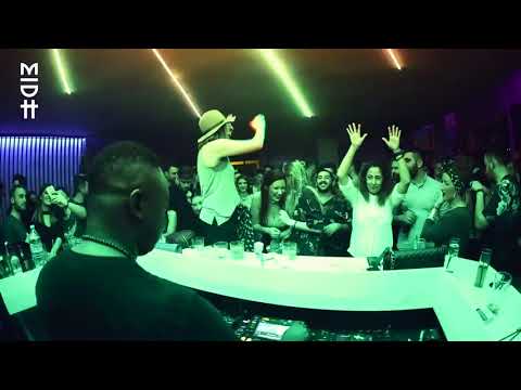 DJ Shimza rocking DJ Vitoto   OMG at Uberdooze ThessalonikiGreece
