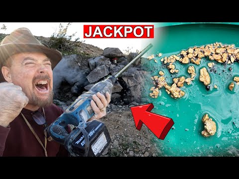 Smashed This Boulder & Found CHUNKY Gold!