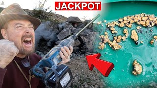Smashed This Boulder &amp; Found CHUNKY Gold!