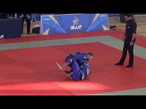 Tom Barlow vs Douglas Rufino - FINAL - IBJJF London Winter Open 2019 - Black Master 1 - Feather