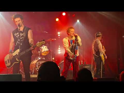 Sex Pistols Expose - Holiday in the Sun