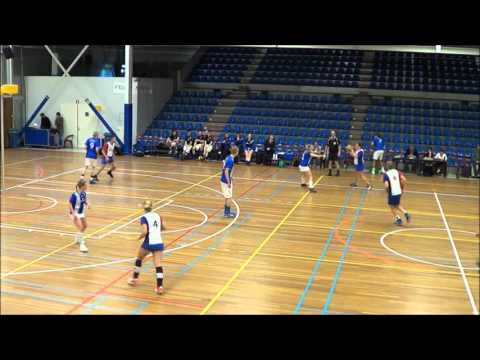 R05 2012-12-15 2012-2013 Zaal OVERGANGSKLASSE C Sporting Trigon - Avanti (17-33)