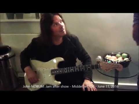 John NORUM jamming after show in Middelfart (DK) - June 11, 2016