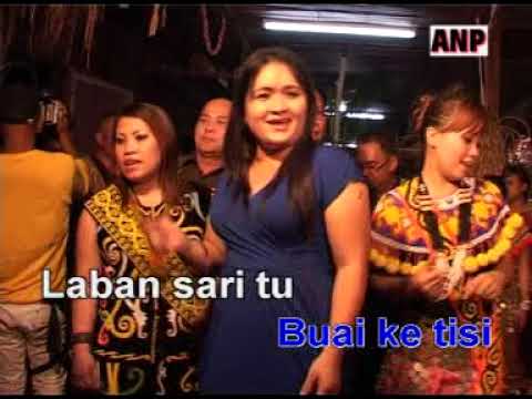 Lily Stephen - Sama Hepi Nyambut Gawai (Official Music Video)