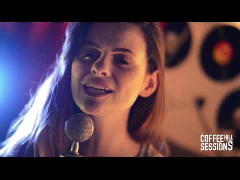 Sarah Gannon - Young And Beautiful (Lana Del Ray) \\ Coffee Hill Sessions