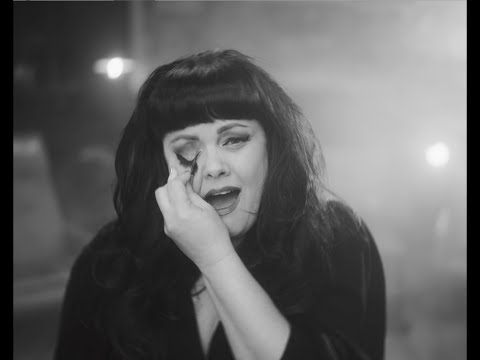 Tami Neilson "FOOLISH HEART" Official Music Video