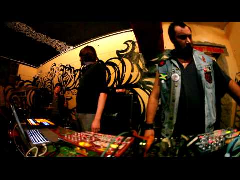 VEGAMOORE FEAT. JUSTIN PEARSON+BRIAN EVANS(RETOX-LOCUST) LIVE -THEY KEEP ON FUCKING@XM24