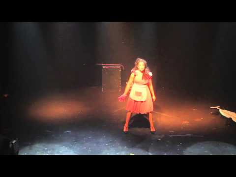 Miss Burlesque Ireland 2014 Raven Curly neo