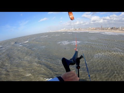 Ruben Lenten flying in Scheveningen