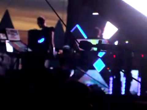 Electrixx. 1200 Festival 11 12 2010 - Pt1.flv