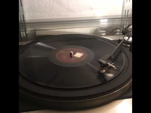 Henry Hall and his Orchestra - Hush, hush, hush, here comes the bogeyman (Columbia F.B. 2816)