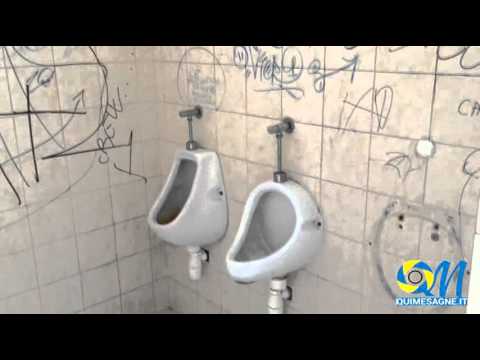 Bagni pubblici in villa comunale, uno scempio su cui intervenire