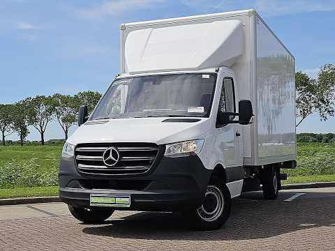 Mercedes-Benz Sprinter video nahled