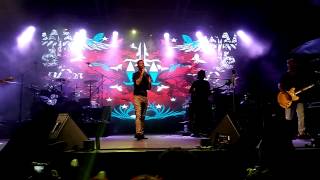 Nesli - Il mondo è come @Galleria Porta di Roma Live 2015