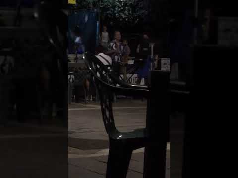 L'esercito dei selfie by Luigi & Mary