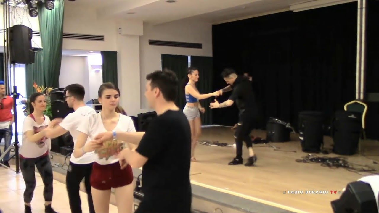 Johnny Vazquez "El Principe De La Salsa" y Emy Codebò : LA Style Salsa On1 : Workshop @ All in Dance