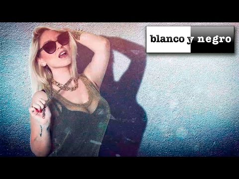 Aina Maro - Addicted To You (Official Lyric Video)