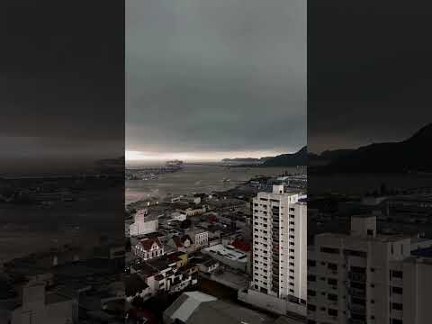 ITAJAÍ 🌧️🧊 CHUVA DE GRANIZO🚨