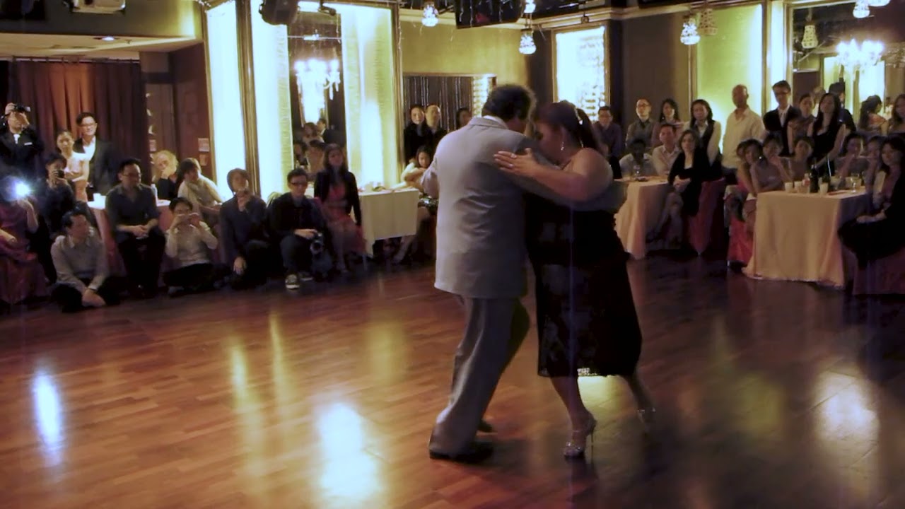 Jorge Dispari & Maria del Carmen 1/5 - Mandria (Juan D'Arienzo) Tango - Hong Kong 2010