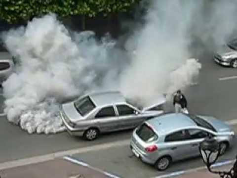 pourquoi la voiture fume