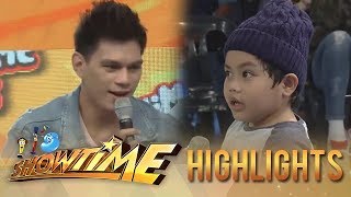 It's Showtime MiniMe 3: A kid gets Zeus speechless