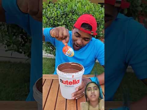 Nutella main kinder Joy dip Kiya #nutella #chocolate #asmr #viralshort #nutellalovers