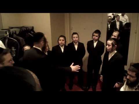 Shir Vshevach Boys Choir, Shira Choir & Baruch Levine rehearsing Uforatzto backstage at HASC 27