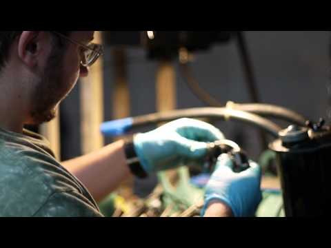 How to remove and install rocker arms on Detroit Diesel Series 53 Engines