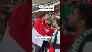Download lagu keberanian suporter wanita adu mulut sama suporter arab Saudi #shorts mp3 Download lagu keberanian suporter wanita adu mulut sama suporter arab Saudi #shorts mp3