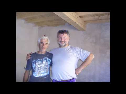 Costruzione della casa di Herendesti