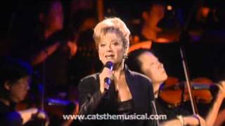 Elaine Paige performs &#39;Memory&#39; from Cats - Live HD performance