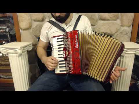 4800 - Red Paolo Soprani Piano Accordion MM 27 32 $999